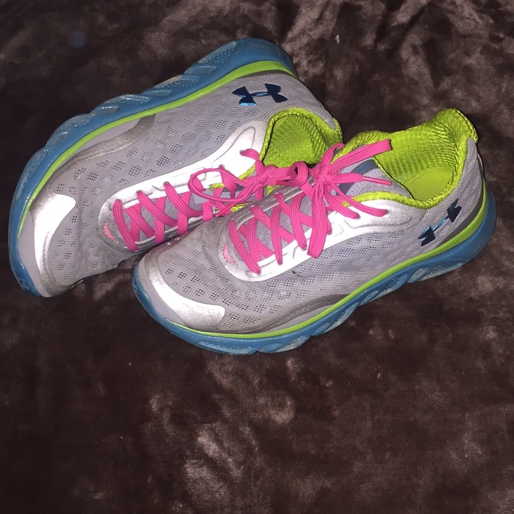Under armor 4D foam -used